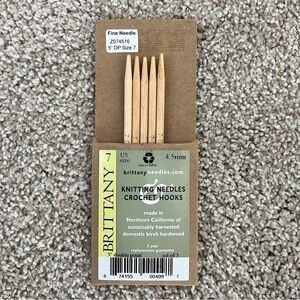 Brittany Birch Wood Double Pointed Knitting Needles US 7 / 5” / 4.5 mm